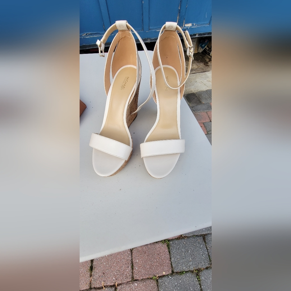 Size 10 Michael Kors wedge sandals in white.